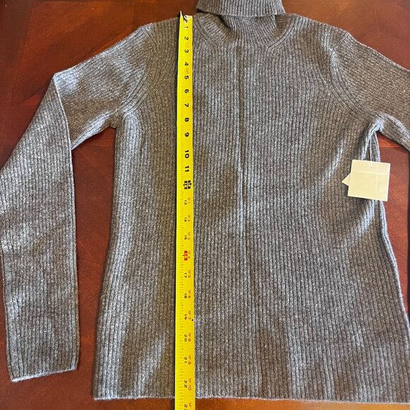 Saks Fifth Avenue Womens Gray Ribbed Turtleneck Sweater S 100% Cashmere - Picture 4 of 7